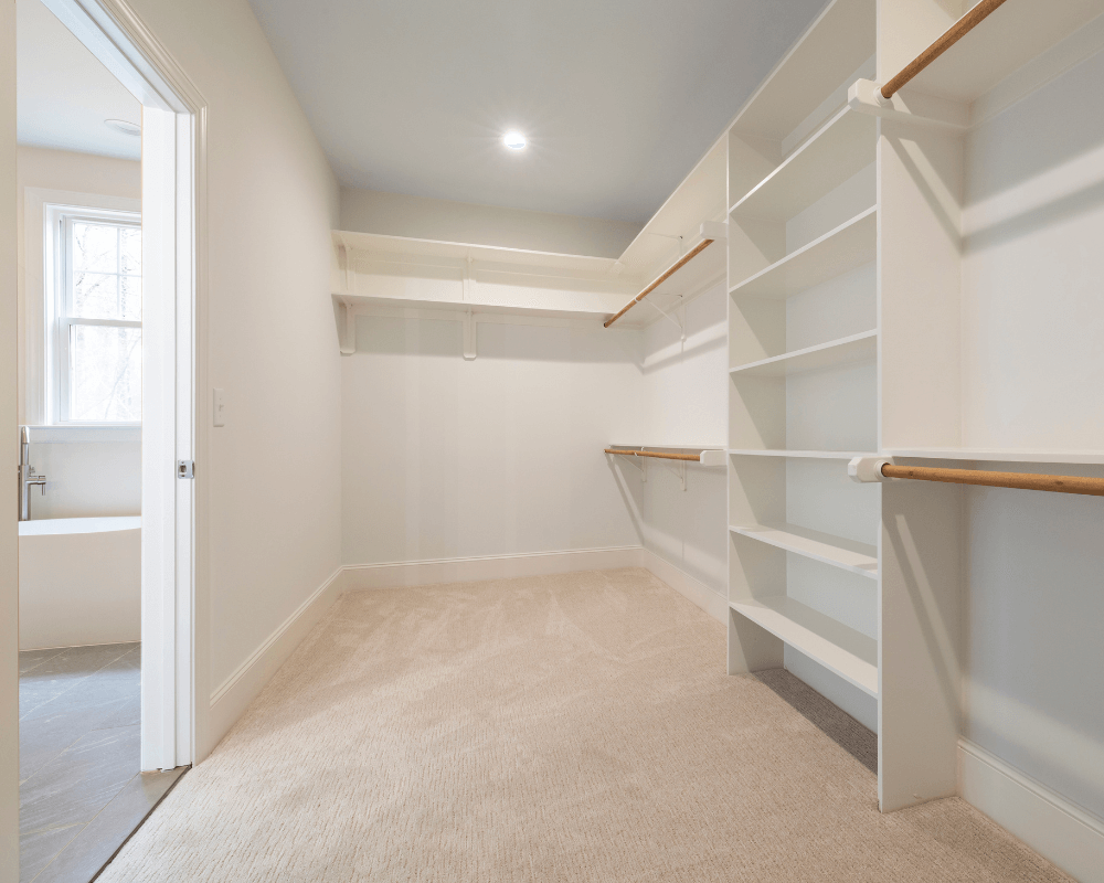 a closet is perfectly clean after a move-out cleaning service in Chandler Arizona